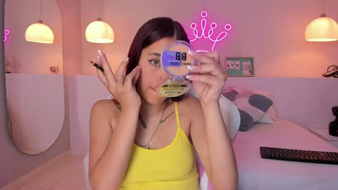 Violeth Hill online show from January 2025 08:25:01 PM