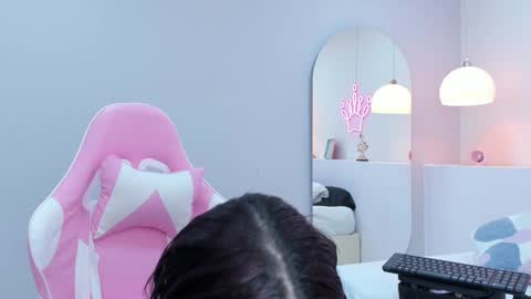 Violeth Hill online show from January 2025 08:33:01 PM