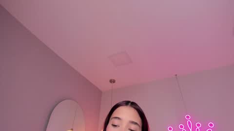 Violeth Hill online show from February 2025 08:42:02 PM