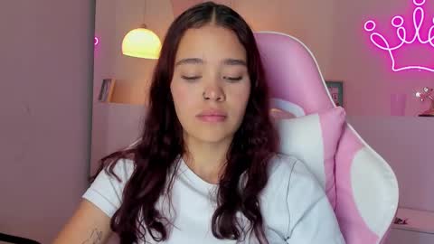 Violeth Hill online show from March 2025 07:20:02 PM