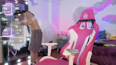 Snapshot of violetqs chatting on November 2025 07:40:03 PM online show from November 2025 07:40:03 PM