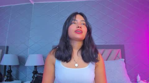 Violet Rousse online show from February 2026 04:49:02 PM