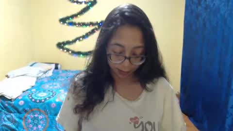 Snapshot of violetsexhot999 chatting on December 2024 07:44:02 AM Violet777 online show from December 2024 07:44:02 AM