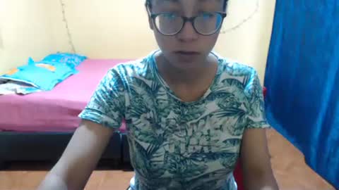 Snapshot of violetsexhot999 chatting on January 2025 12:05:02 PM Violet777 online show from January 2025 12:05:02 PM