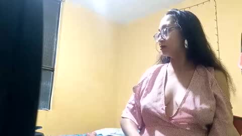 Snapshot of violetsexhot999 chatting on February 2025 03:01:02 AM Violet777 online show from February 2025 03:01:02 AM