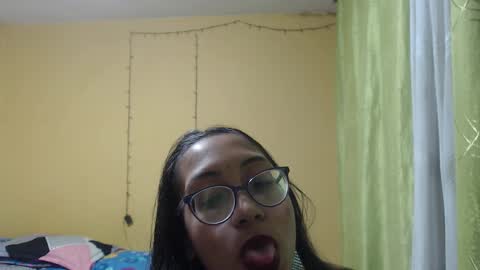 Snapshot of violetsexhot999 chatting on March 2025 05:22:02 AM Violet777 online show from March 2025 05:22:02 AM