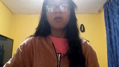 Snapshot of violetsexhot999 chatting on October 2025 11:31:02 PM Violet777 online show from October 2025 11:31:02 PM