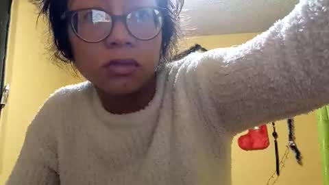 Snapshot of violetsexhot999 chatting on December 2025 09:25:01 AM Violet777 online show from December 2025 09:25:01 AM