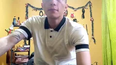 Snapshot of violetsexhot999 chatting on December 2025 10:37:02 PM Violet777 online show from December 2025 10:37:02 PM