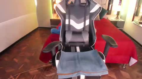 violetskinny online show from December 2024 10:25:01 PM