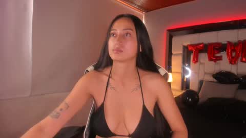 violetskinny online show from February 2025 10:03:02 PM