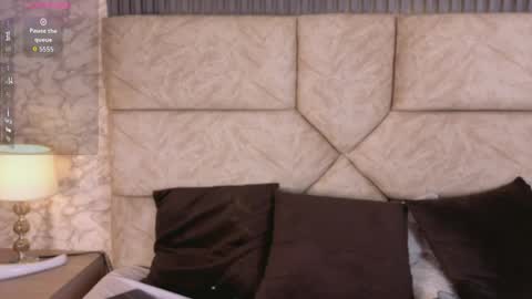 Snapshot of violett_fowlerxx chatting on April 2026 04:50:02 AM violett online show from April 2026 04:50:02 AM