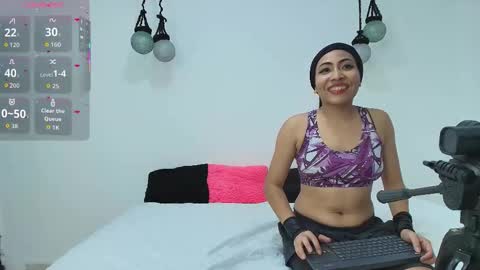 violett_the_bitch online show from September 2025 02:35:01 AM