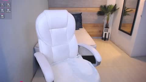 Violetta online show from December 2024 08:14:02 AM