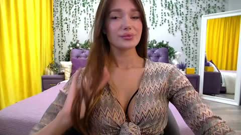 Snapshot of violettacosmo chatting on December 2024 10:26:01 PM ViolettaCosmo online show from December 2024 10:26:01 PM