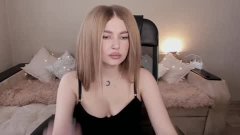 ViolettaOtis online show from February 2025 11:28:02 AM