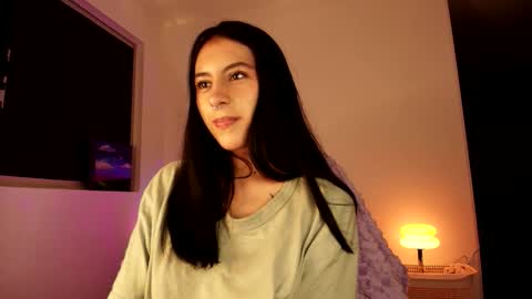 Violetta....Follow me in Twitter... online show from October 2025 04:13:02 AM