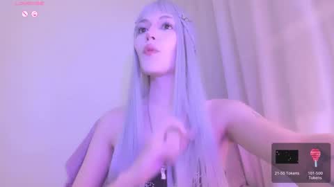 Snapshot of violettbones chatting on February 2025 03:55:02 AM Violett online show from February 2025 03:55:02 AM