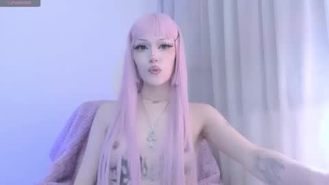 Snapshot of violettbones chatting on March 2026 08:19:01 AM Violett online show from March 2026 08:19:01 AM