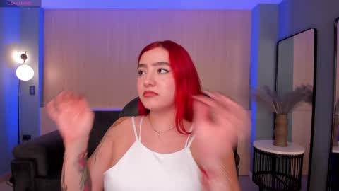 Snapshot of violettcastel chatting on February 2025 07:21:01 PM Violett Castel online show from February 2025 07:21:01 PM