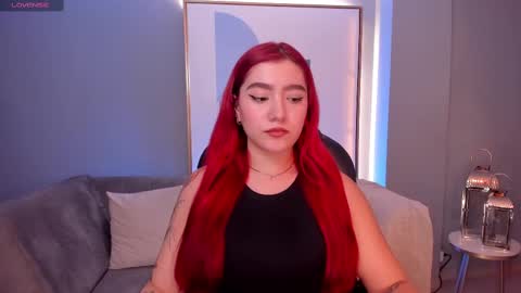 Snapshot of violettcastel chatting on March 2025 05:14:02 PM Violett Castel online show from March 2025 05:14:02 PM