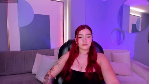 Snapshot of violettcastel chatting on March 2025 07:28:02 PM Violett Castel online show from March 2025 07:28:02 PM