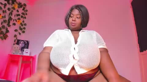 Snapshot of violette_plus chatting on April 2026 04:04:02 AM Call me valeria online show from April 2026 04:04:02 AM