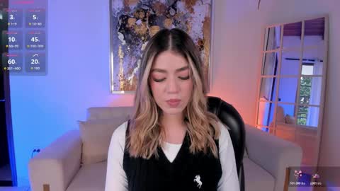 Violett  online show from February 2026 06:37:01 PM