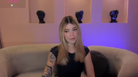Violett  online show from June 2026 11:11:02 AM
