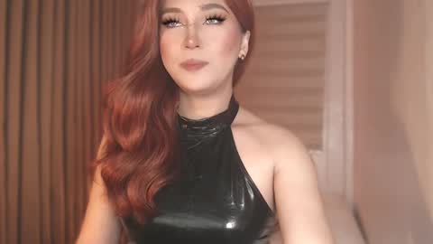 Snapshot of violetversacexx chatting on December 2025 05:16:01 AM Best Of Both Worlds online show from December 2025 05:16:01 AM