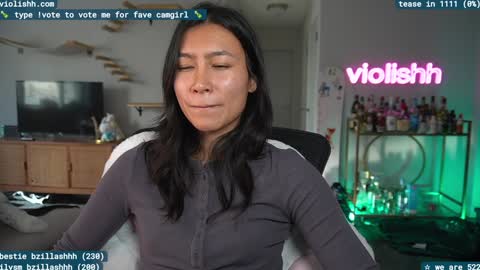 follow me on twitter violishh and ig violishh  online show from January 2025 07:53:01 PM