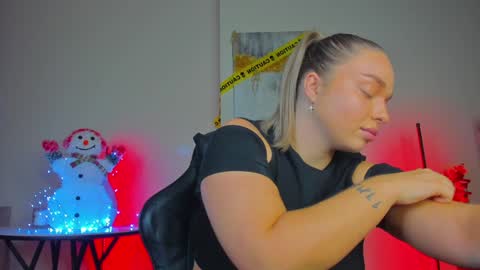 Violla online show from December 2024 08:15:02 AM