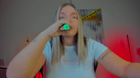 Violla online show from December 2024 03:26:02 AM