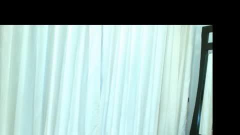 Snapshot of viollet_28 chatting on January 2025 11:00:01 PM violeta online show from January 2025 11:00:01 PM