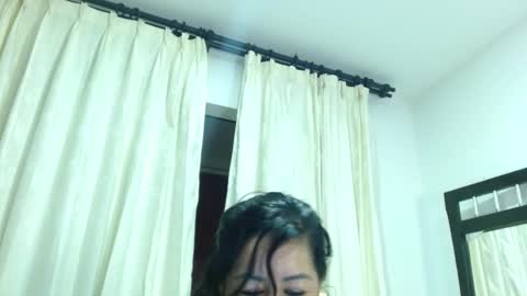 Snapshot of viollet_28 chatting on February 2025 12:35:02 AM violeta online show from February 2025 12:35:02 AM