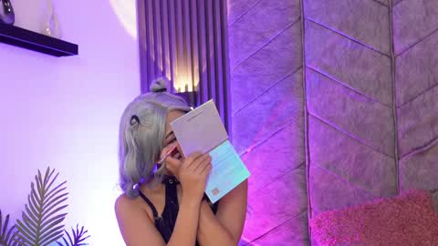 Snapshot of viollettebylyly chatting on April 2026 12:27:02 PM viollettebylyly online show from April 2026 12:27:02 PM