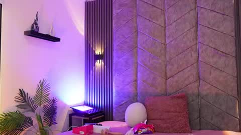 Snapshot of viollettebylyly chatting on June 2026 12:40:02 PM viollettebylyly online show from June 2026 12:40:02 PM