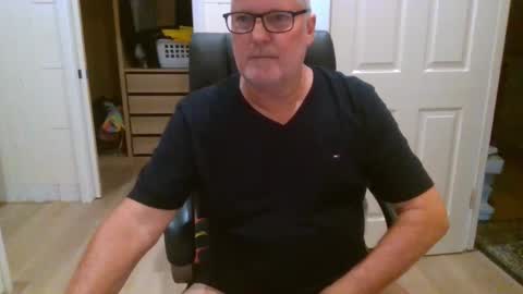 Snapshot of viper654321 chatting on April 2026 07:42:01 AM viper654321 online show from April 2026 07:42:01 AM