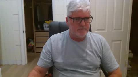 Snapshot of viper654321 chatting on April 2026 07:53:02 AM viper654321 online show from April 2026 07:53:02 AM