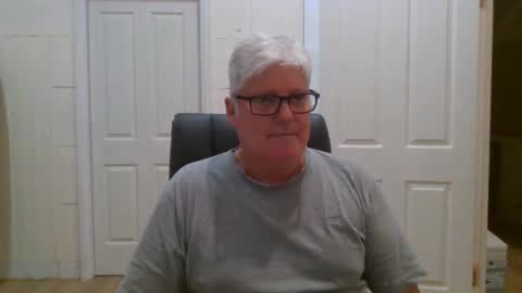 Snapshot of viper654321 chatting on April 2026 08:06:01 AM viper654321 online show from April 2026 08:06:01 AM