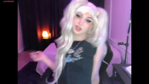 Snapshot of viperthedoll chatting on May 2026 03:01:01 AM Viper online show from May 2026 03:01:01 AM