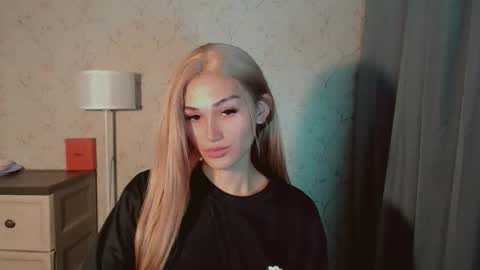 Pearl online show from November 2025 01:53:01 AM