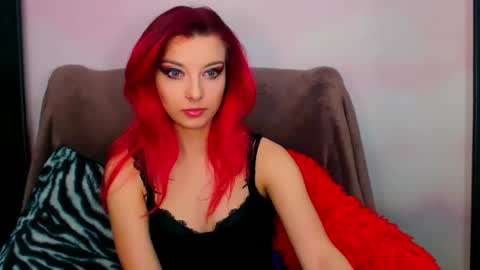 Snapshot of virgiluna chatting on January 2025 09:57:01 PM VirginLuna online show from January 2025 09:57:01 PM