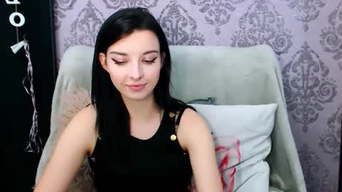 Snapshot of virgiluna chatting on November 2025 08:30:01 PM VirginLuna online show from November 2025 08:30:01 PM
