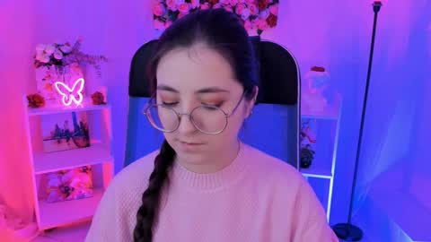 Snapshot of virtualvoyant chatting on October 2025 07:09:02 AM your love online show from October 2025 07:09:02 AM