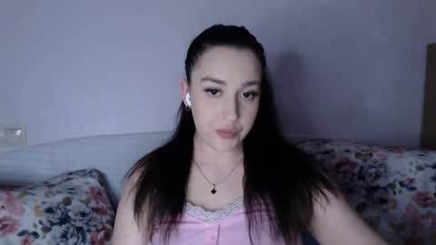 Vitalina online show from November 2025 12:19:02 PM