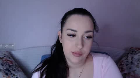 Vitalina online show from December 2025 12:09:01 PM