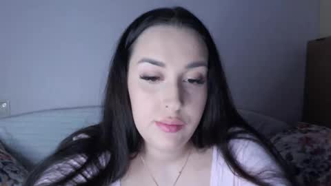 Vitalina online show from December 2025 12:54:01 PM