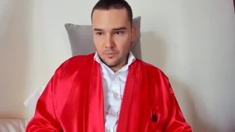 Vito Ferrer online show from February 2025 02:07:01 PM