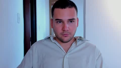 Vito Ferrer online show from February 2025 06:53:01 PM